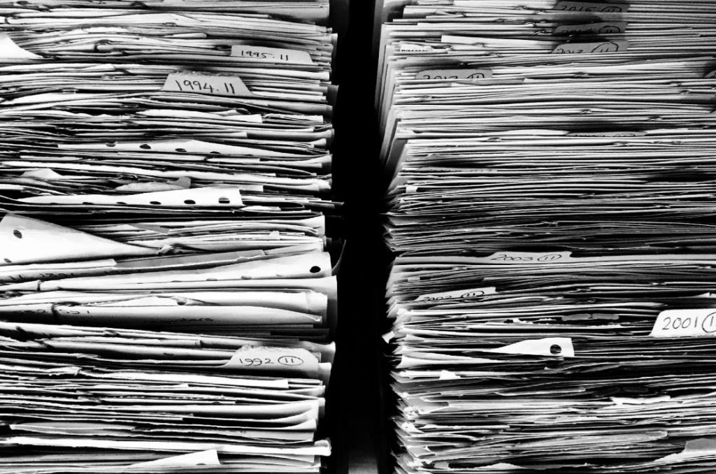 Ratificación de informe pericial ante la Audiencia Provincial sobre subscripción fraudulenta de contratos por un agente de seguros